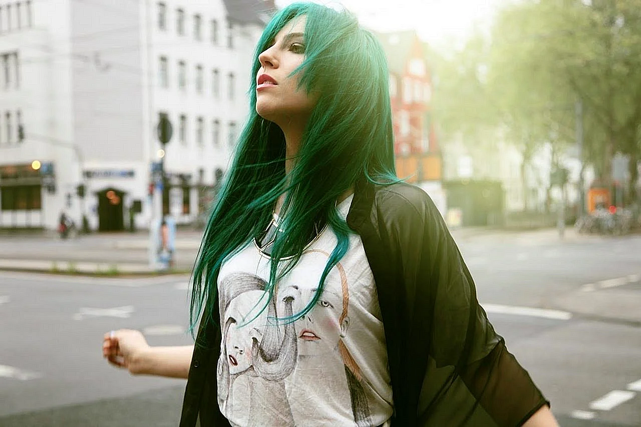 Даяна Кранк зеленые волосы