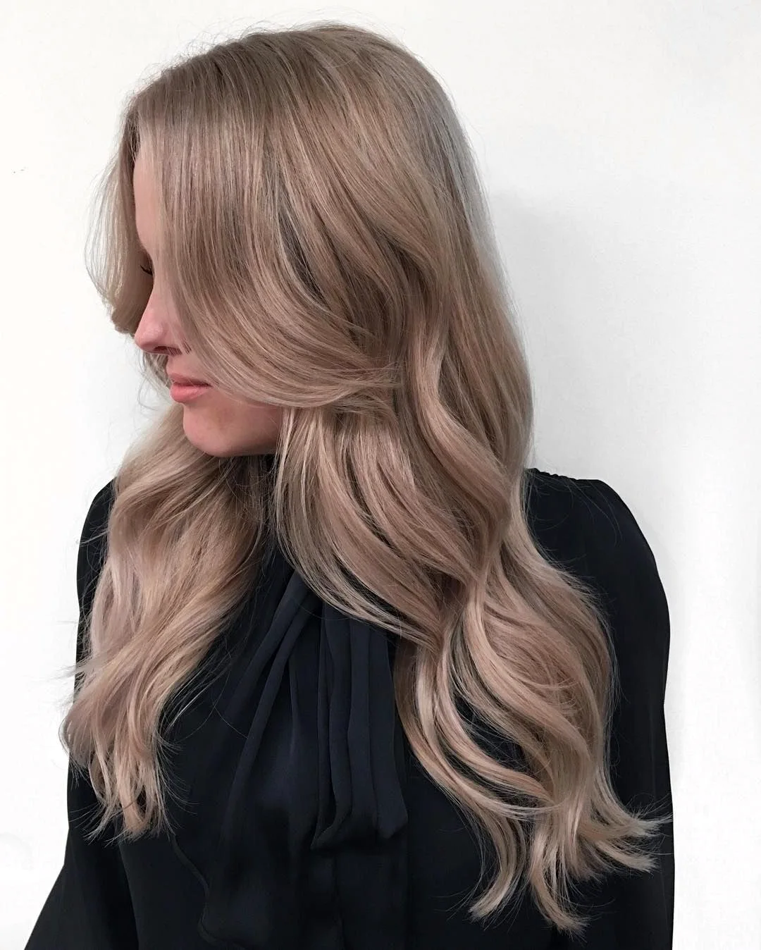 Dark Ash blonde цвет волос