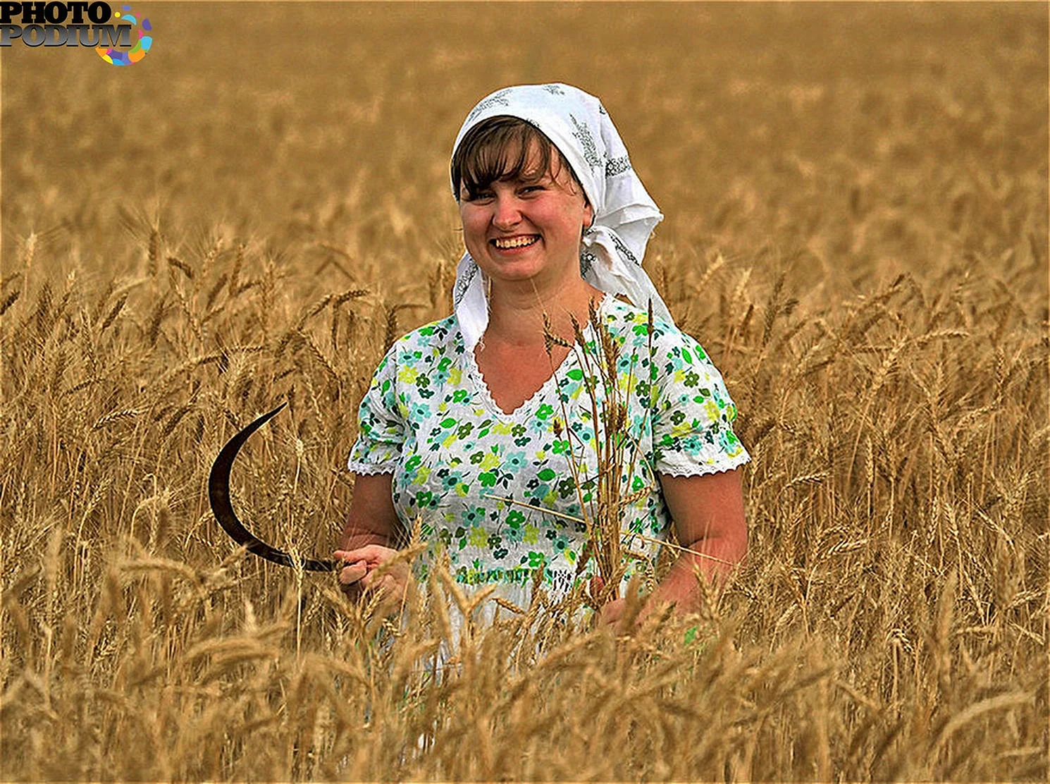 Пожилые женщины в деревне (70 лучшихфото)