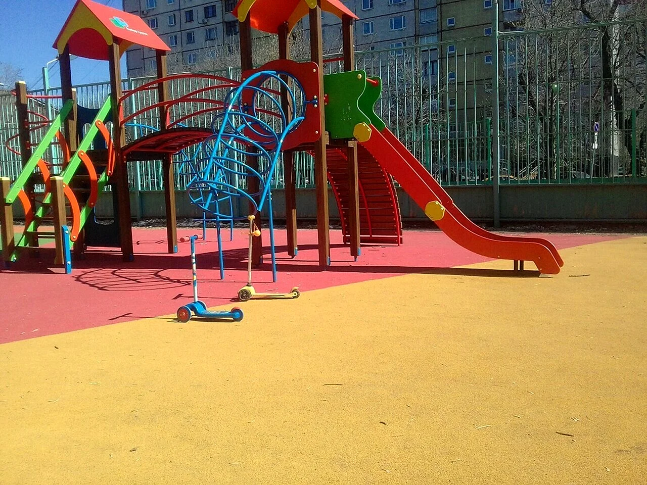 Детская площадка для гачи лайф
