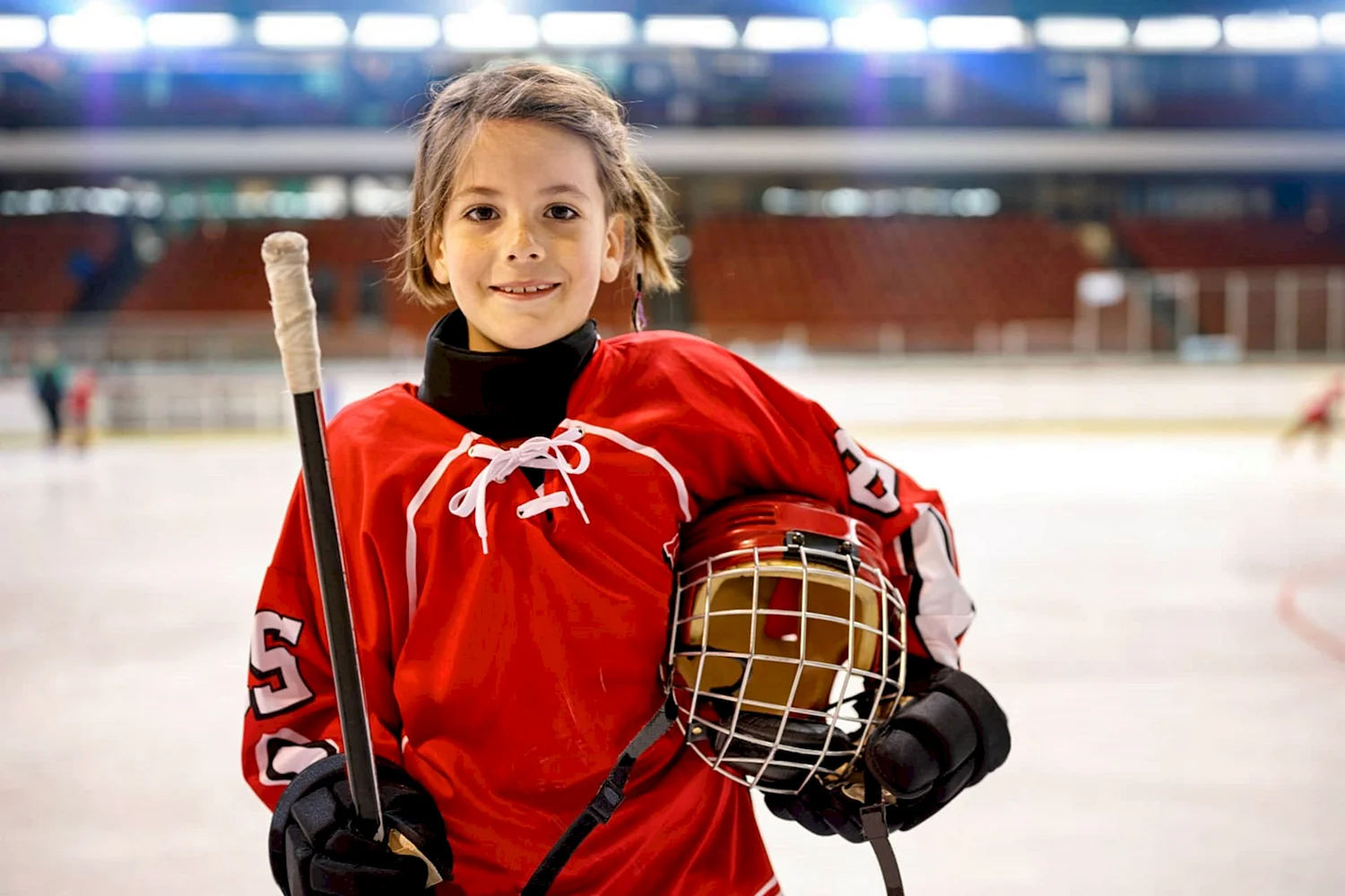 Девочка хоккеистка