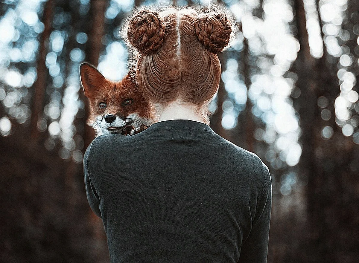 Девушка и животное Эстетика