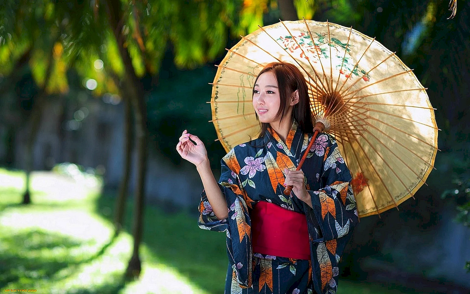 Девушка с японским зонтиком