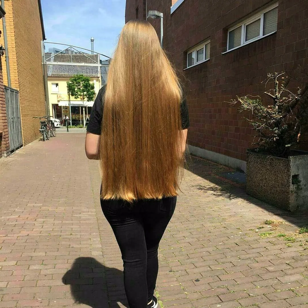 Длинные неухоженные волосы