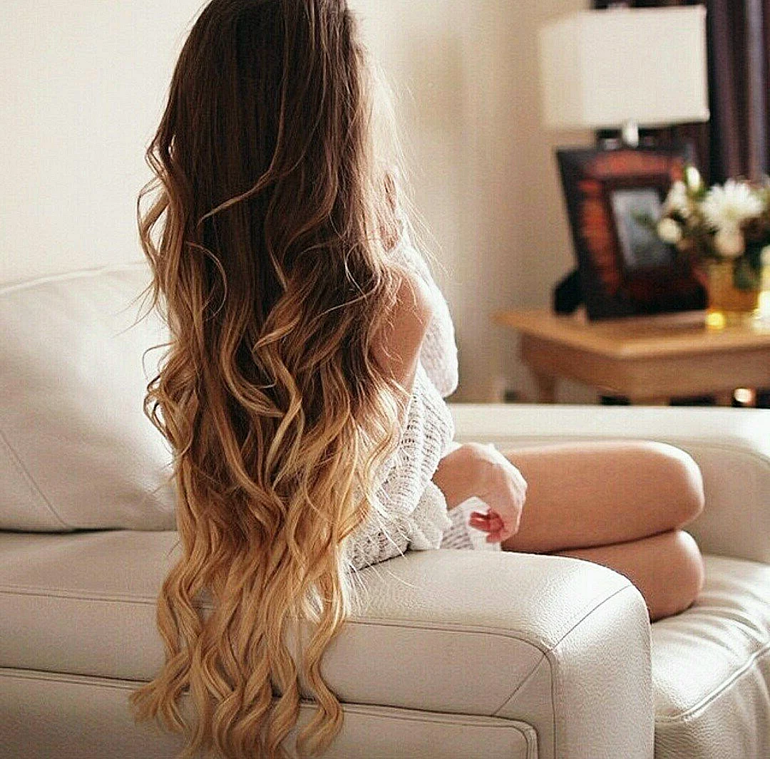 Длинные русые волосы