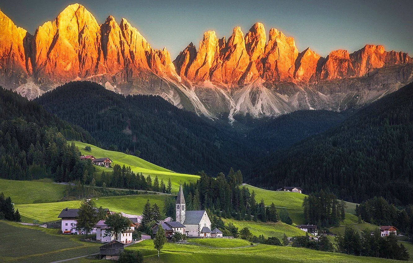 Долина Фунес Доломитовые Альпы Италия