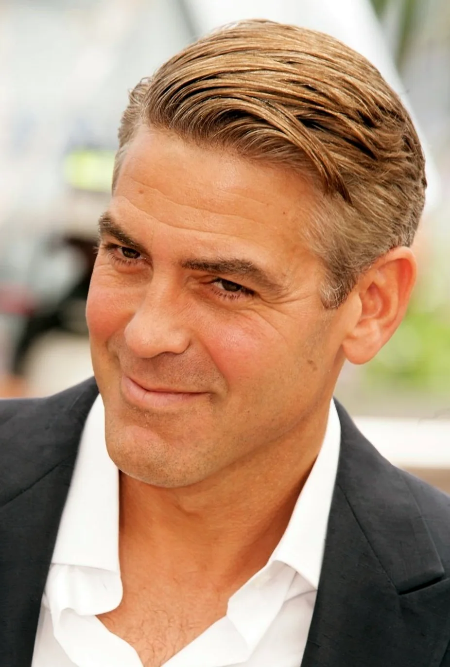 Джордж Клуни прическа
