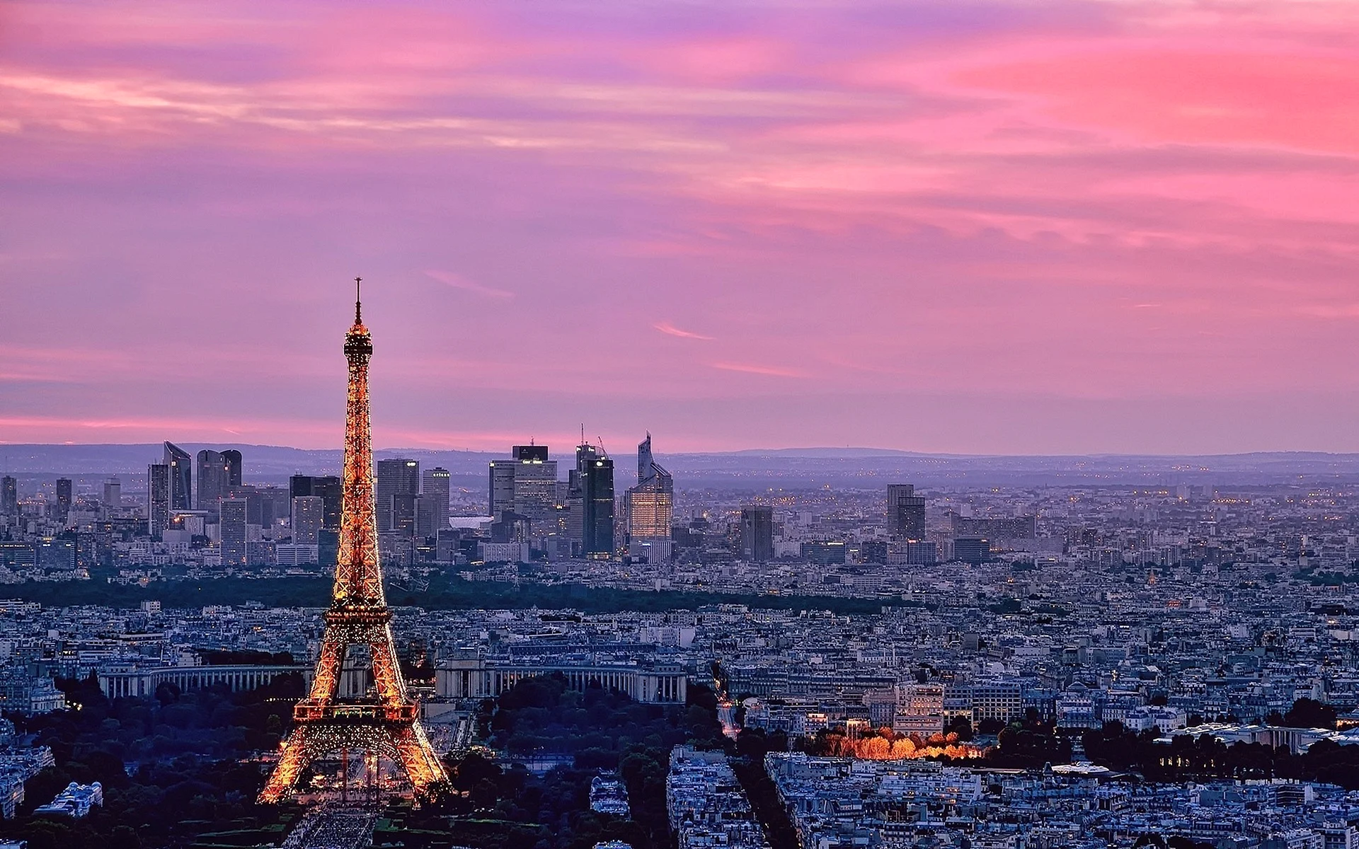 Эйфелева башня (г. Париж)