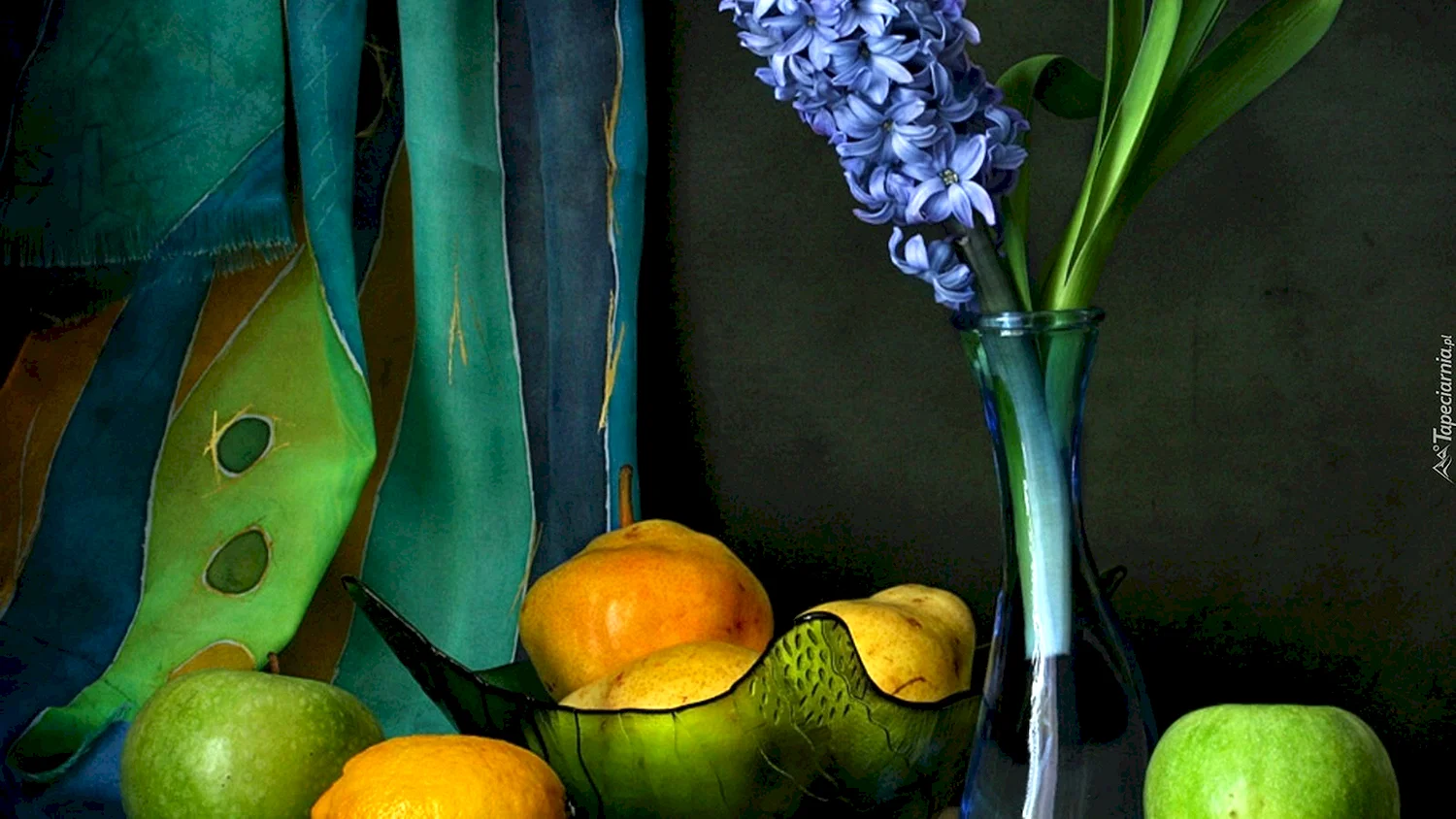 Елена Татульян натюрморт с синей вазой
