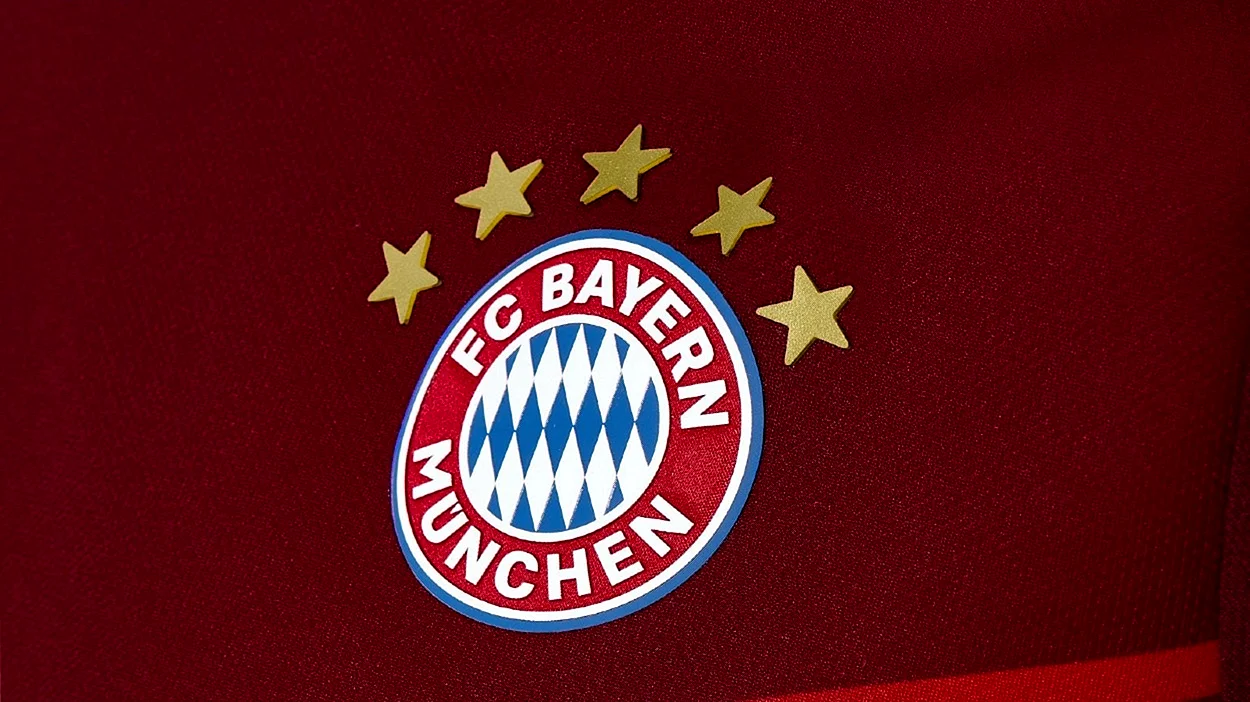Эмблема Баварии Мюнхен 2022