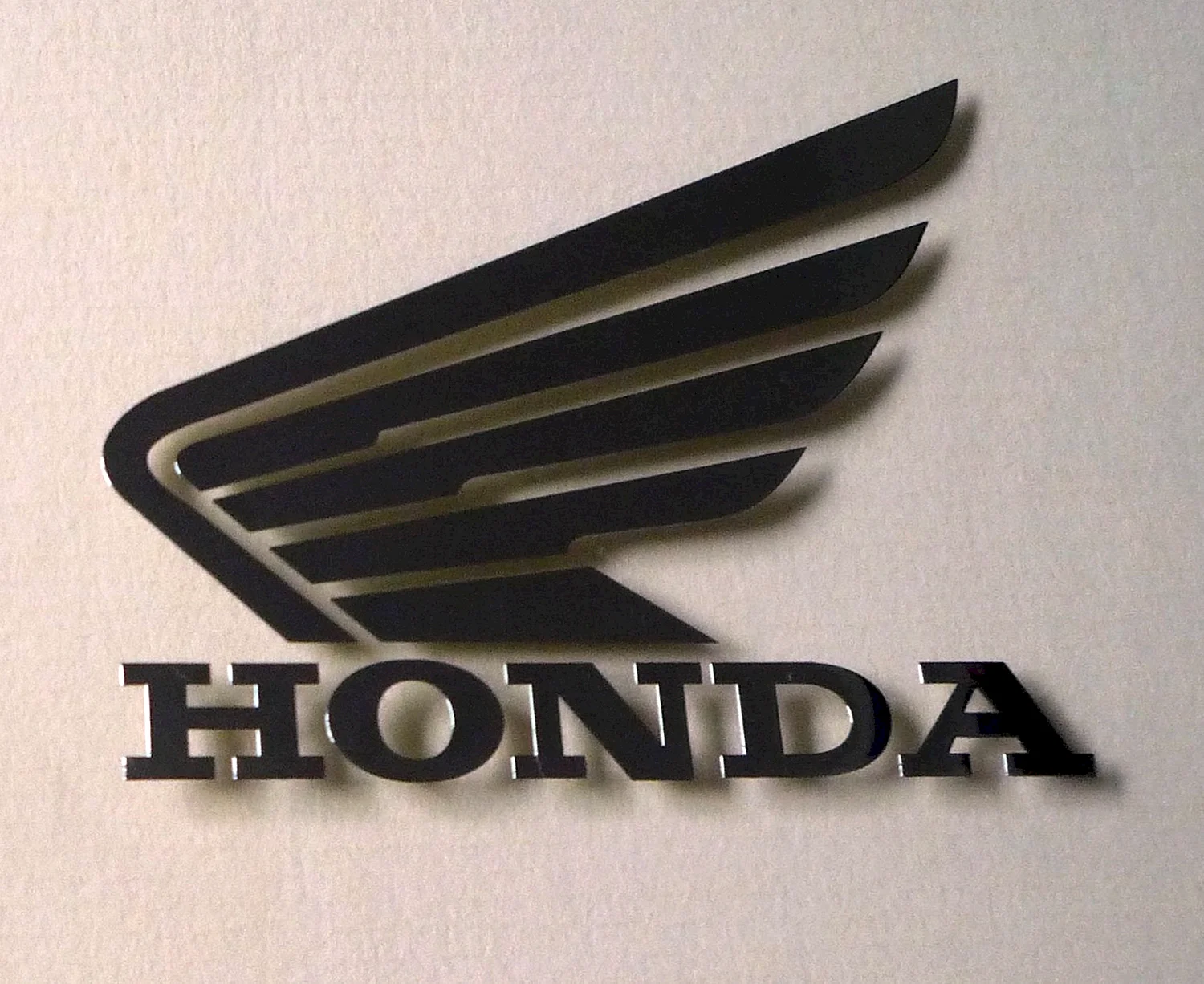 Эмблема Honda Moto