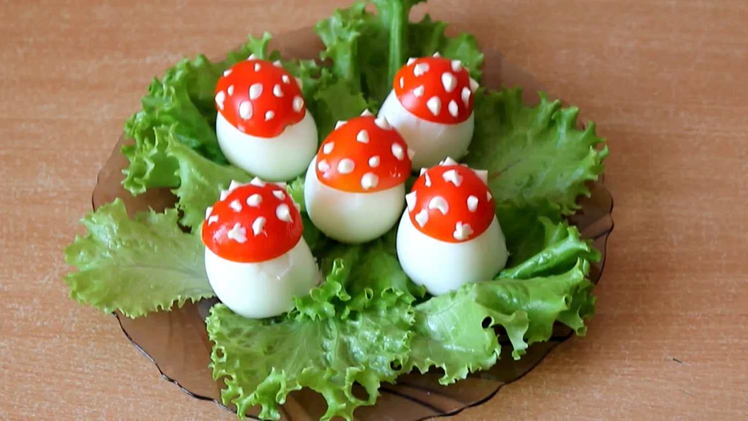 Фаршированные яйца грибочки