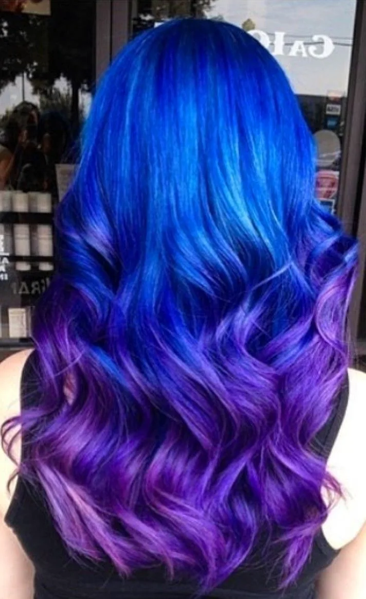 Фиолетивре и синие волосы