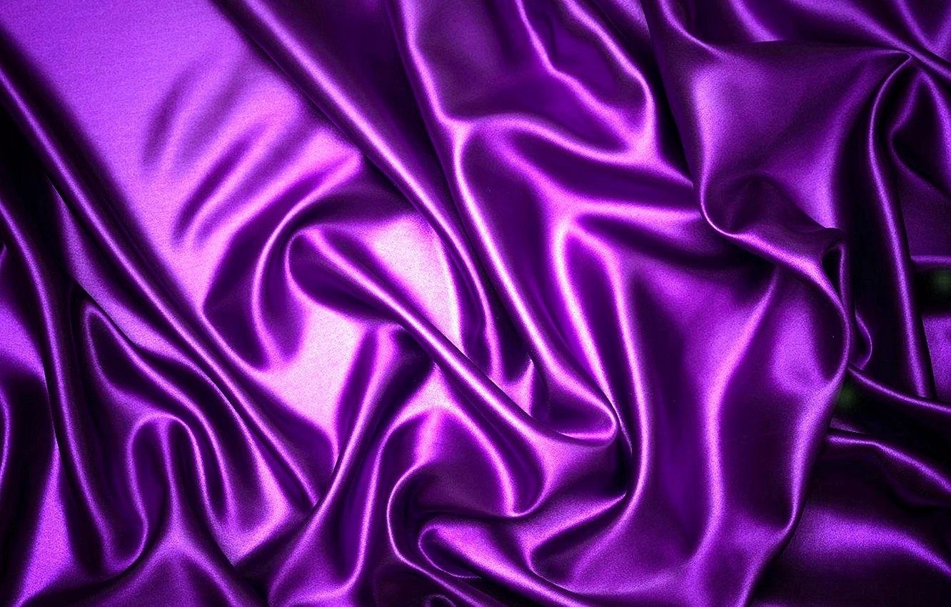 Фиолетовая ткань