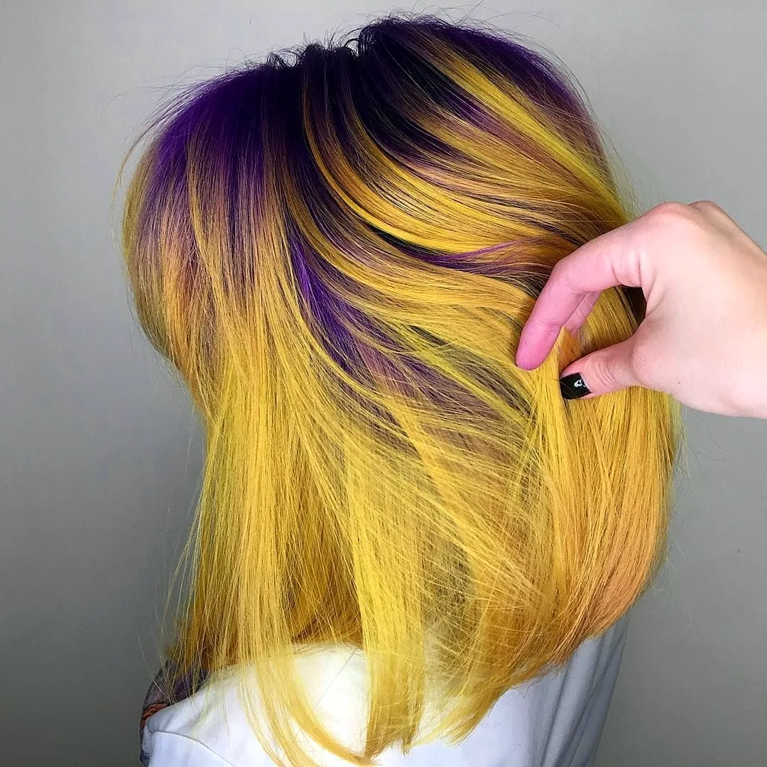 Фиолетово желтые волосы