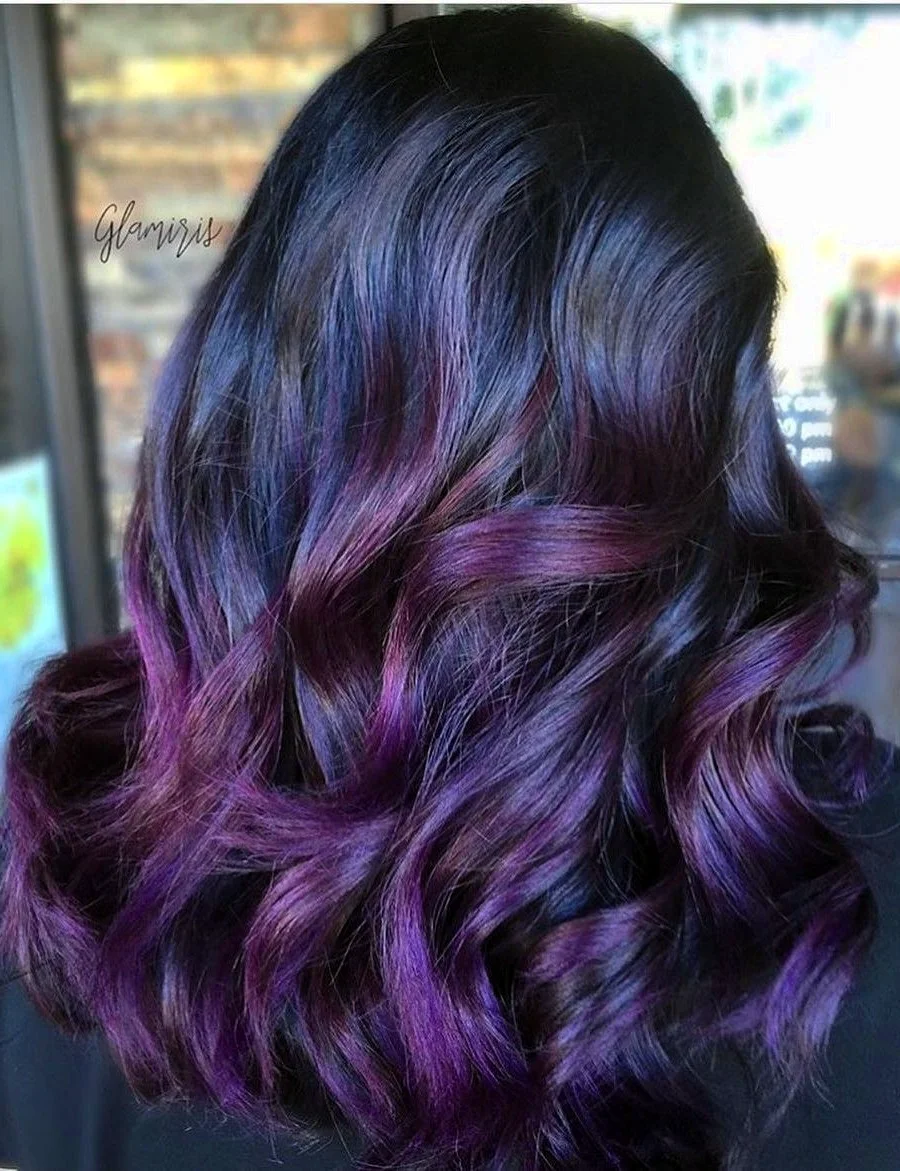 Фиолетовое мелирование на черные волосы