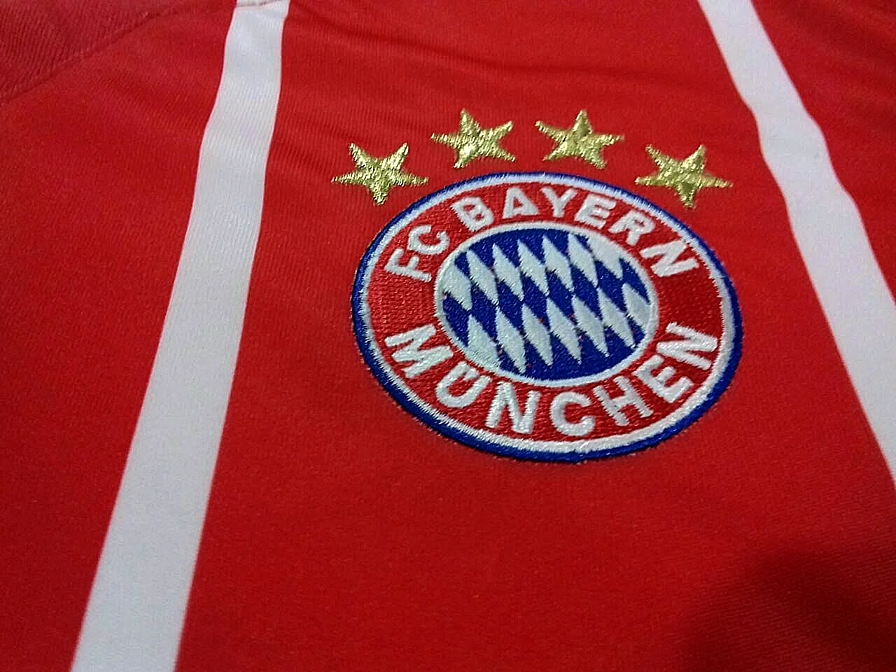 ФК Бавария Мюнхен логотип