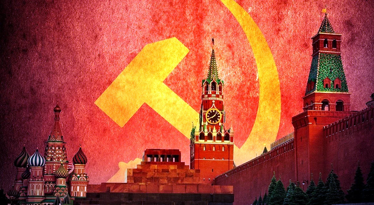 Флаг советского Союза в Кремле