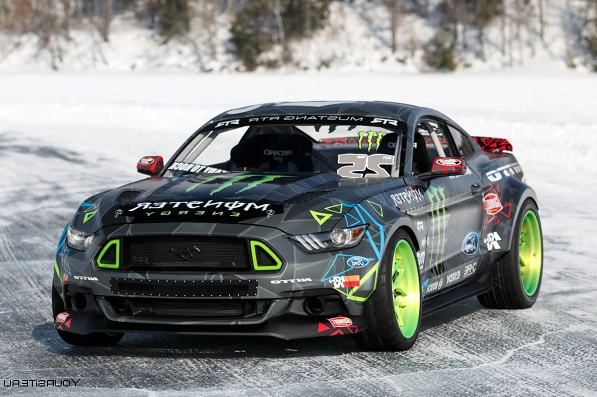 Ford Mustang RTR дрифт