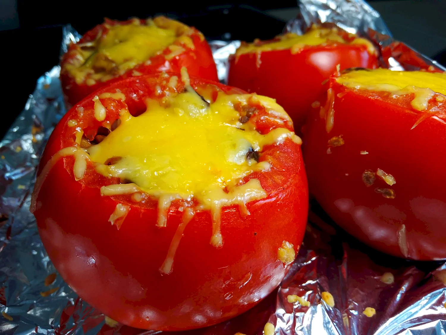 Гогошары фаршированные помидорами