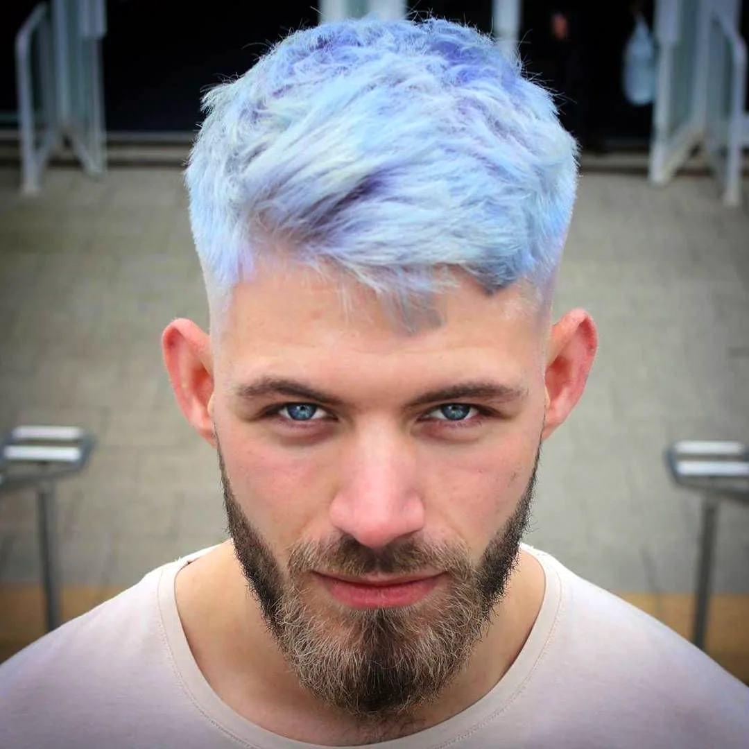 Голубой цвет волос у мужчин