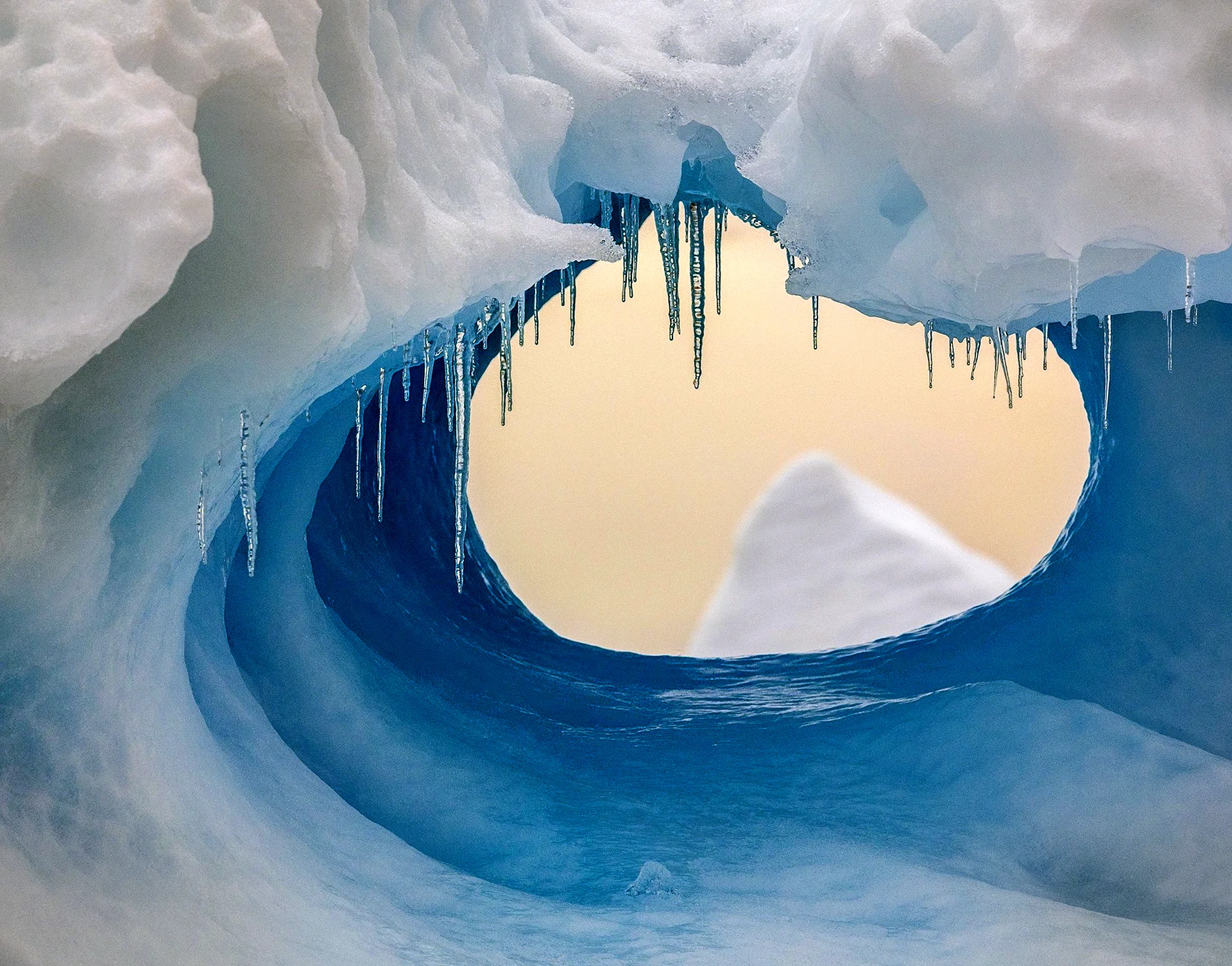 Гора Хоул Антарктида