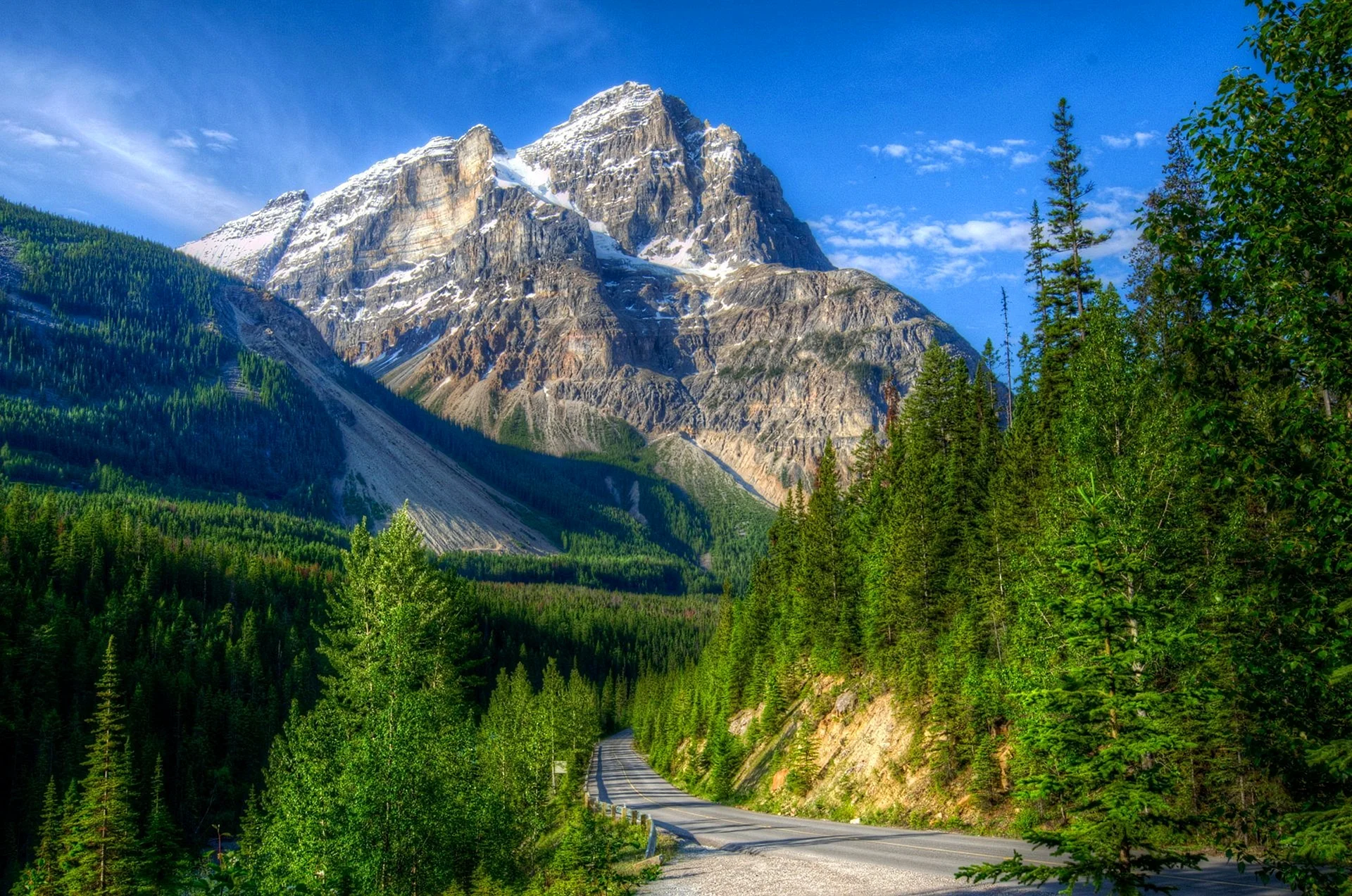 Гора Робсон, Канада