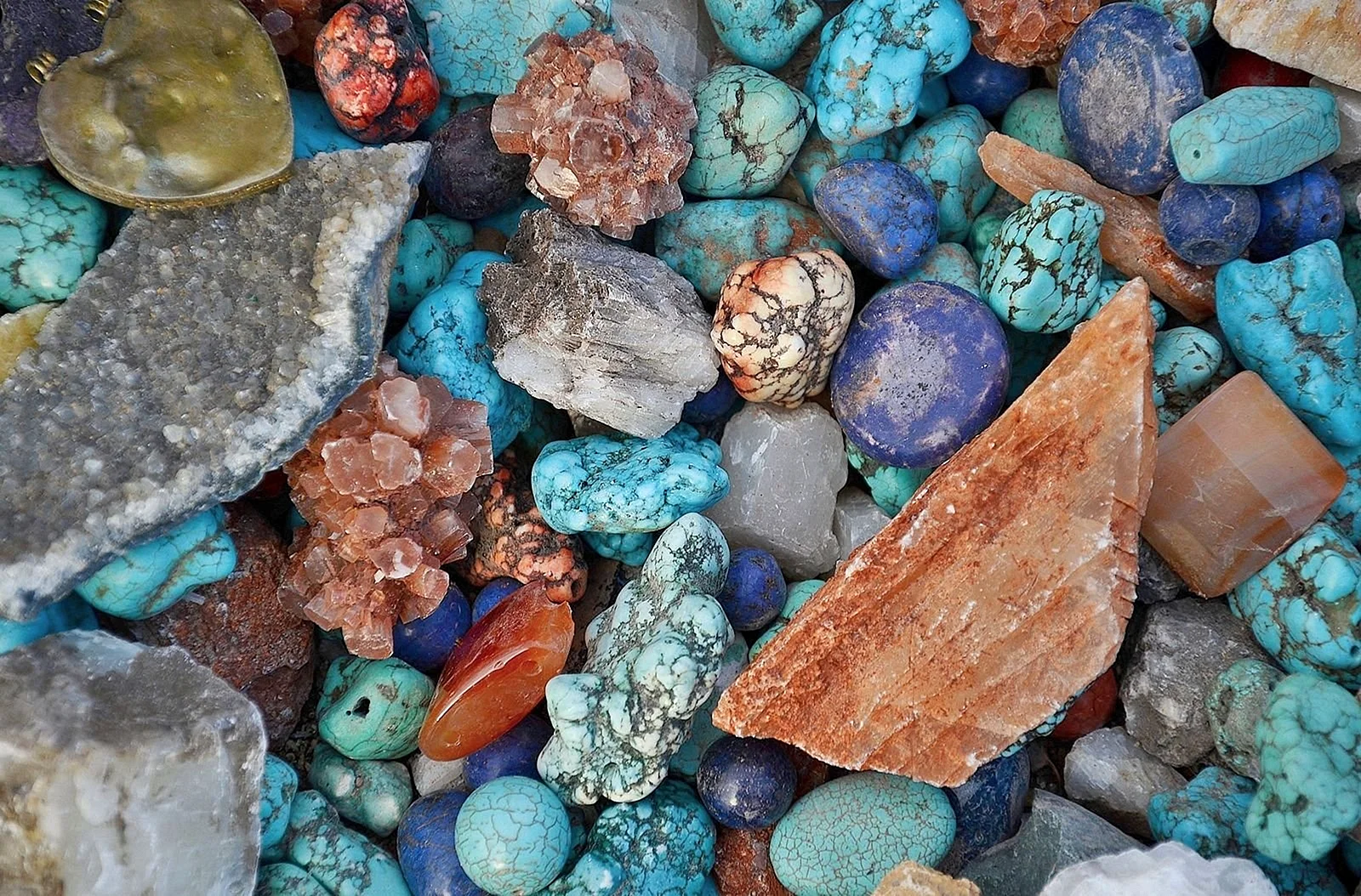 Горные породы и минералы