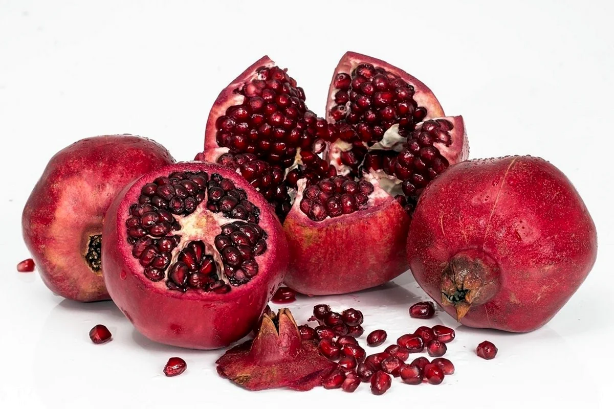 Гранат Pomegranate