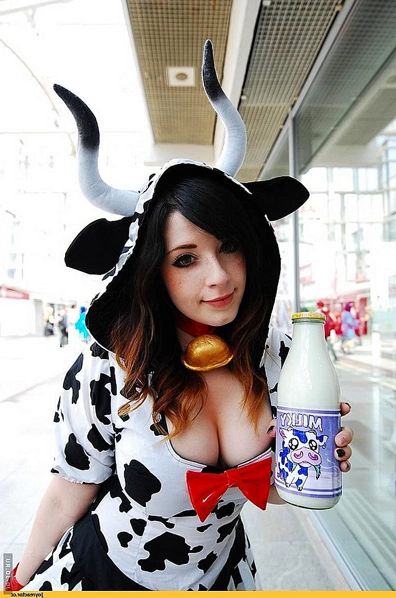 Hana Bunny косплей Cow