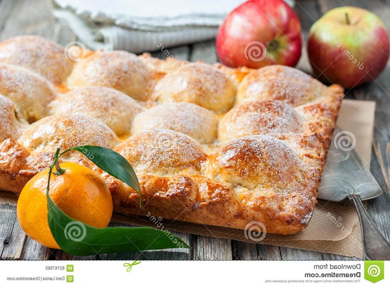 Яблочный спас пирог