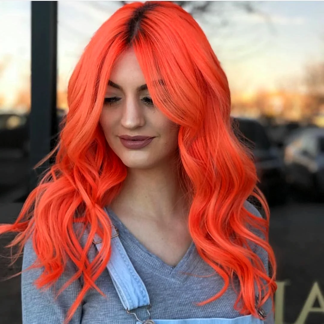 Ярко-оранжевый цвет волос
