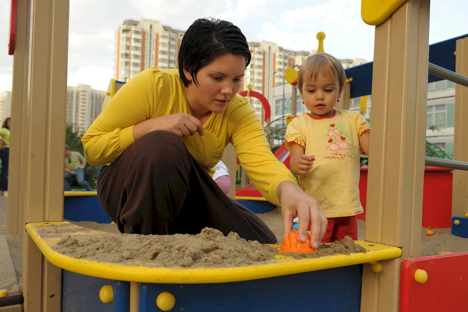 Игры в песочнице для детей