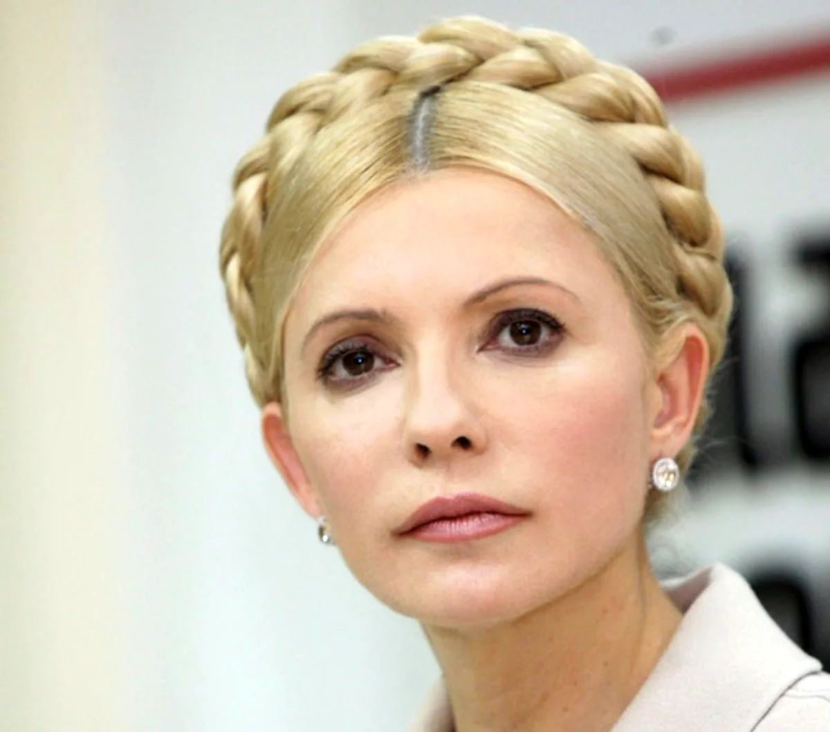 Юлия Тимошенко прическа