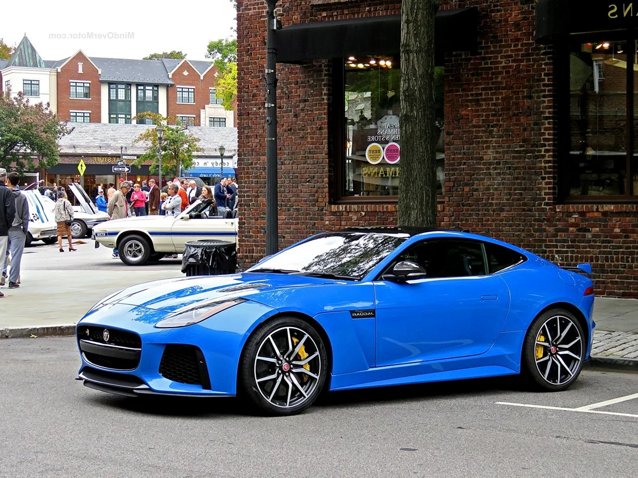 Jaguar f Type Blue