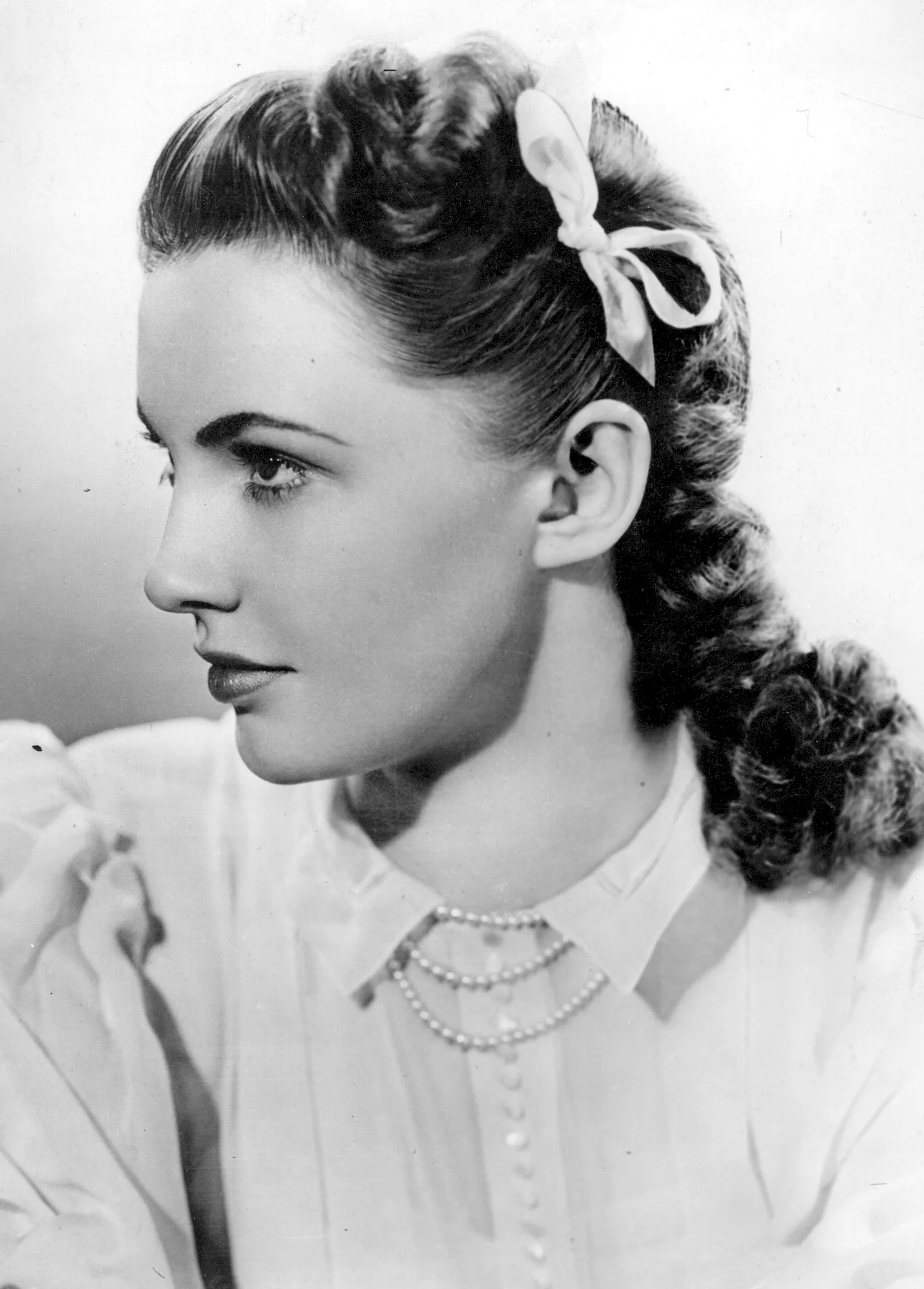 Joan Leslie 1941