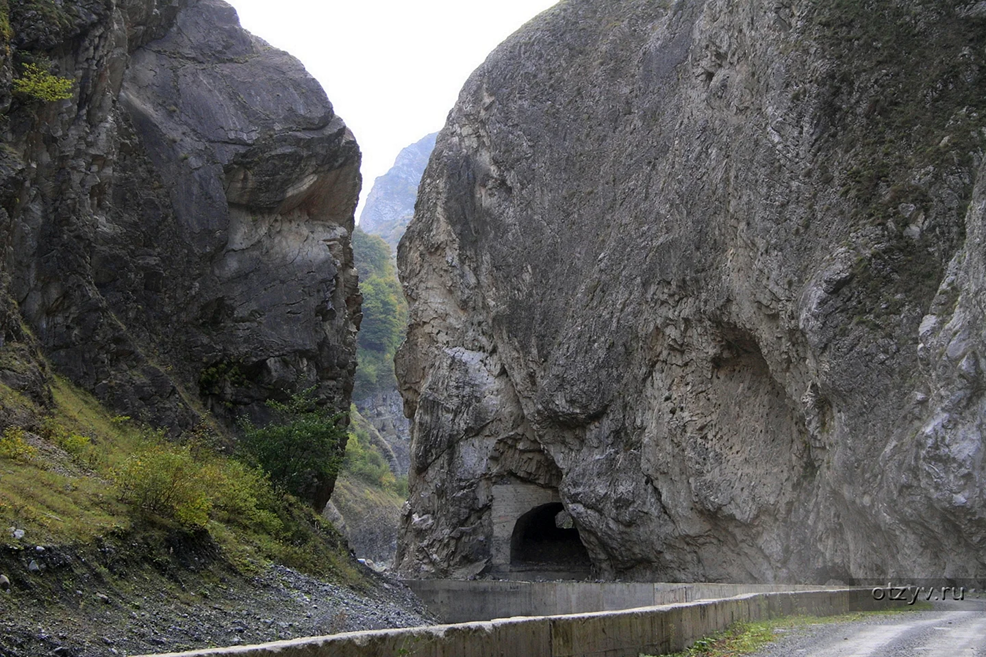 Кармадонское ущелье ущелья Кавказа