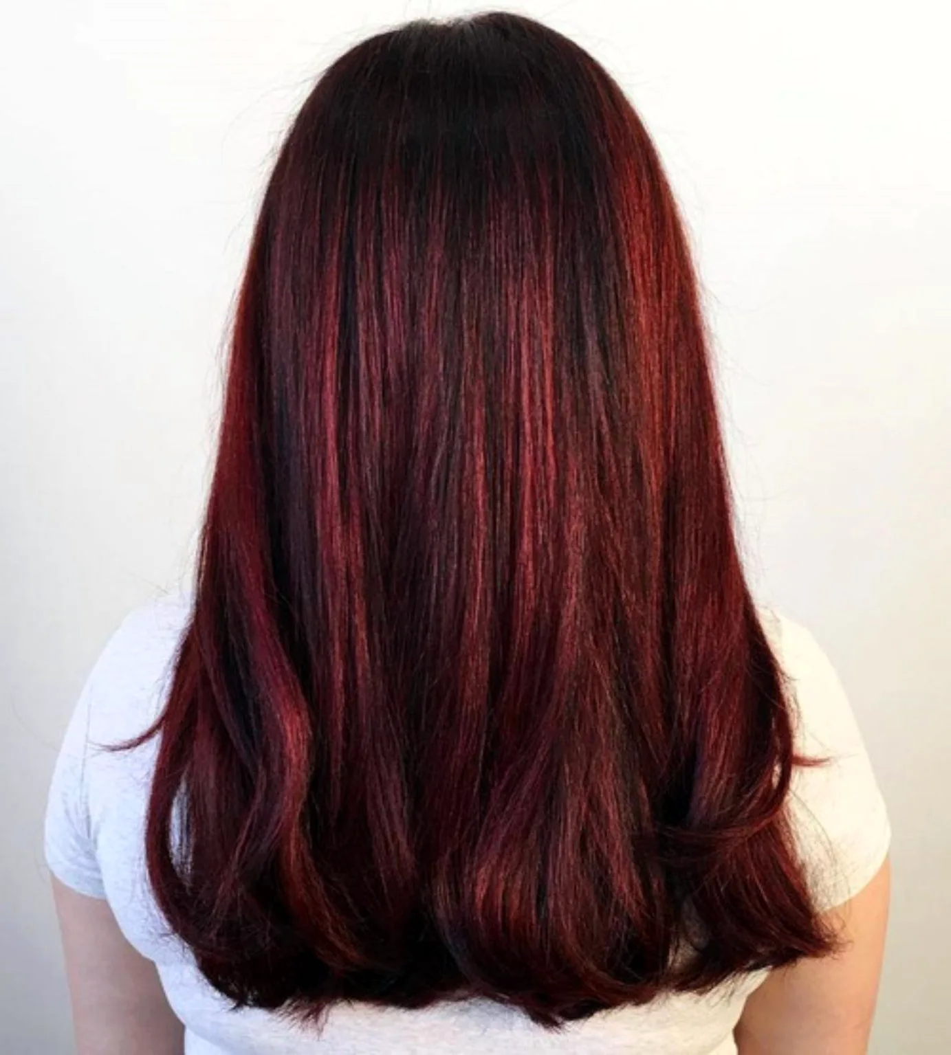 Каштаново бордовый цвет волос