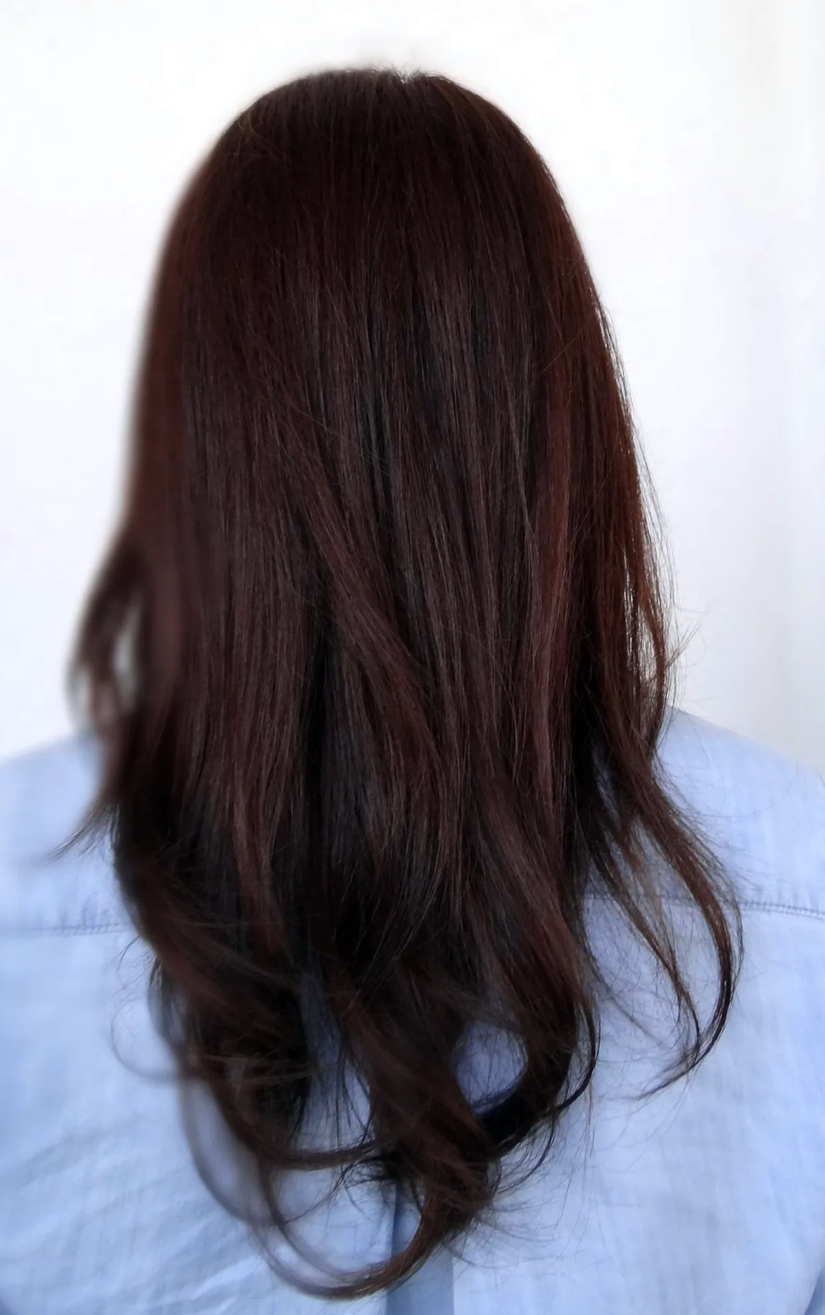 Каштаново махагоновый цвет волос