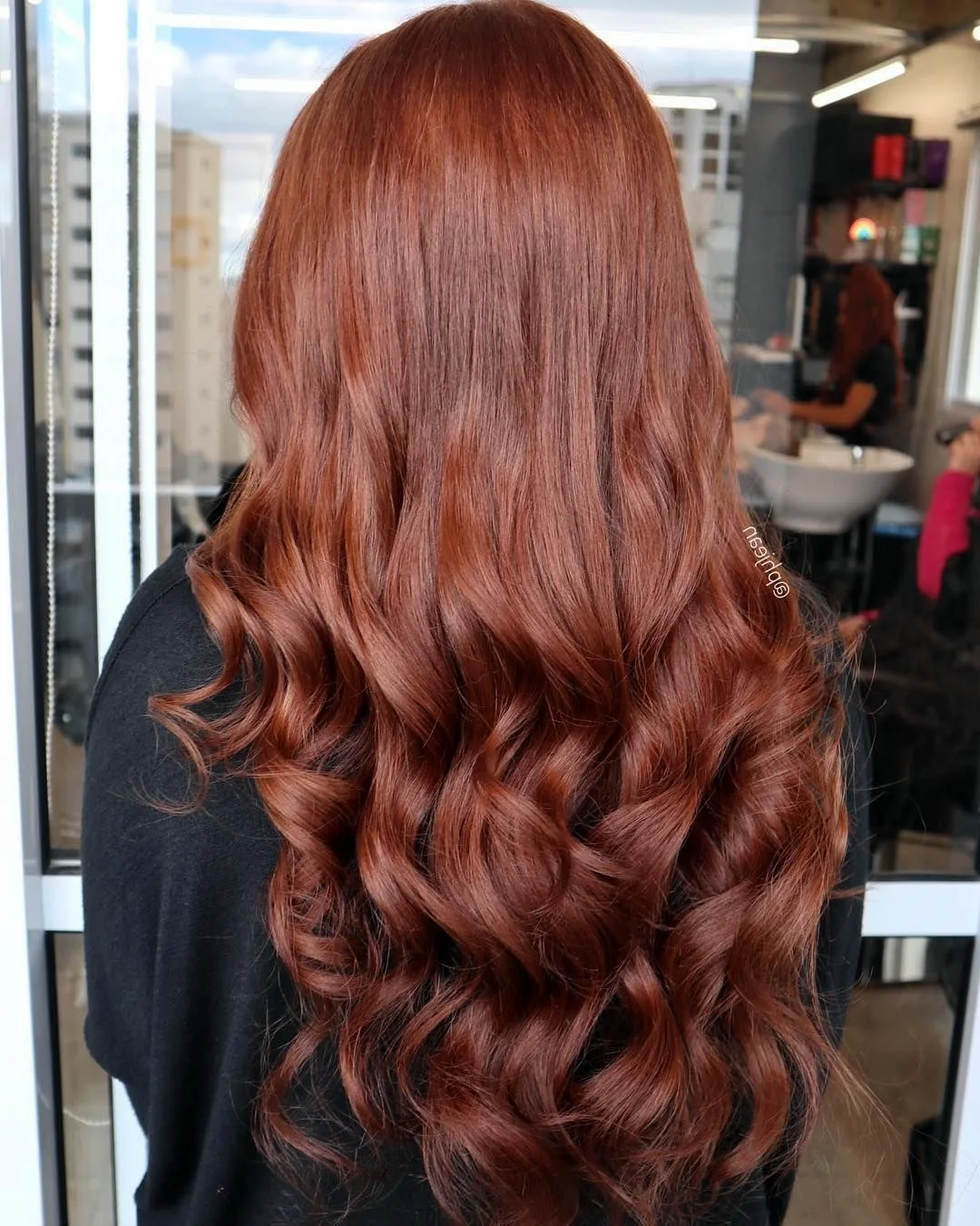 Шоколадно-рыжий цвет волос: светлый, темный шоколад, окрашивание в красивый шоколадный