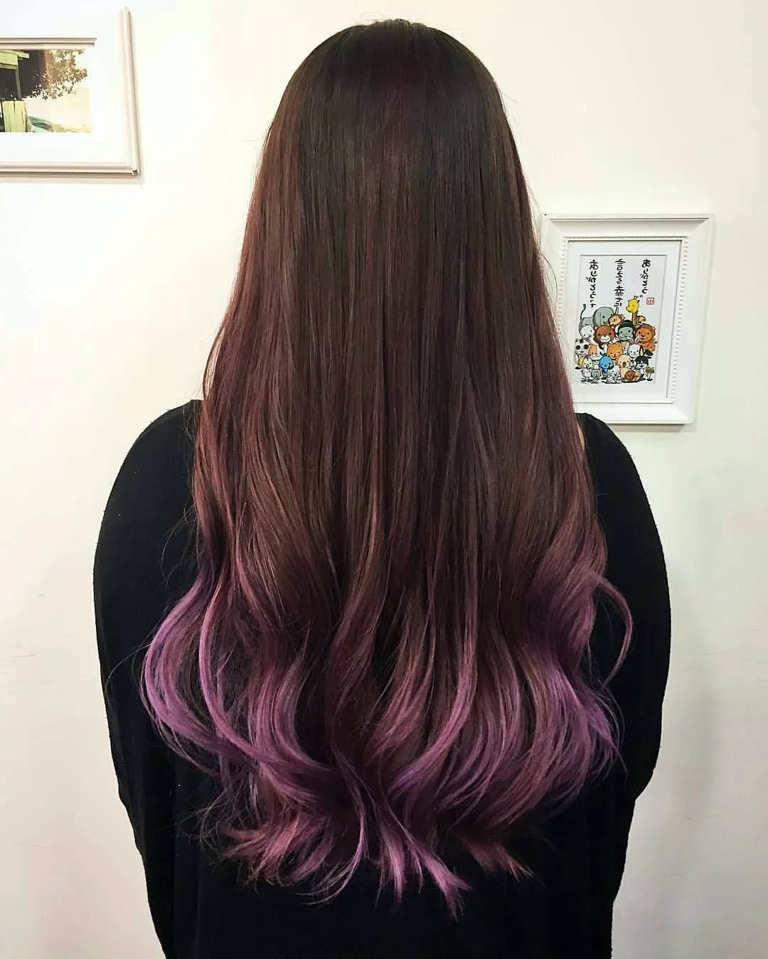 Каштановые волосы с фиолетовыми кончиками