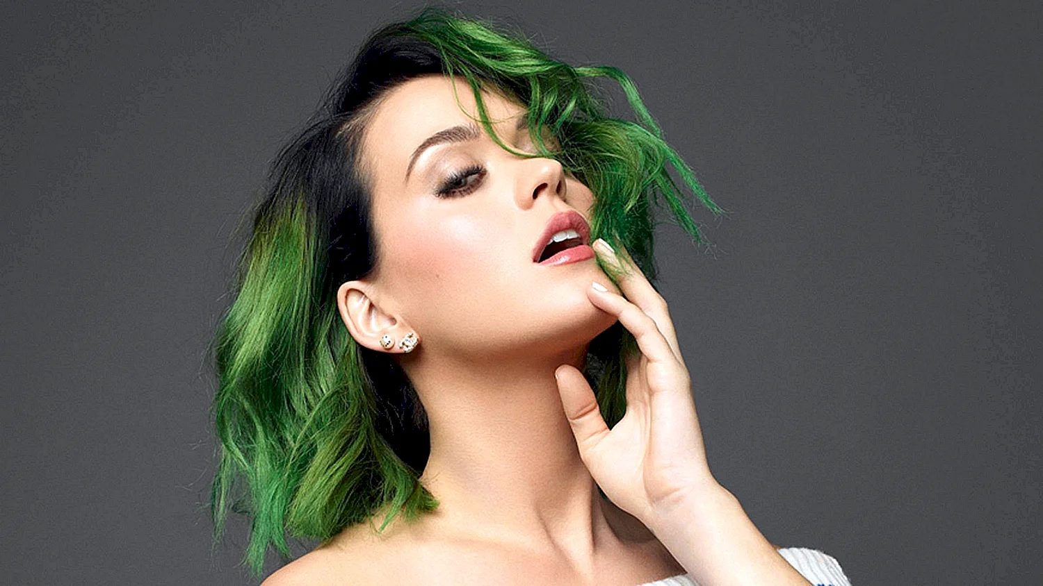 Katy Perry Green hair