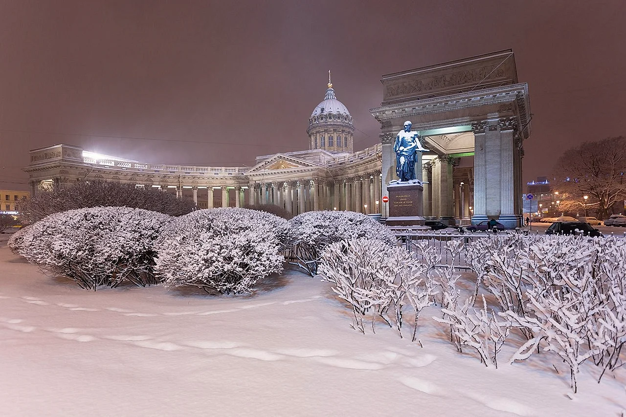 Казанский кафедральный собор в Санкт-Петербурге зимой