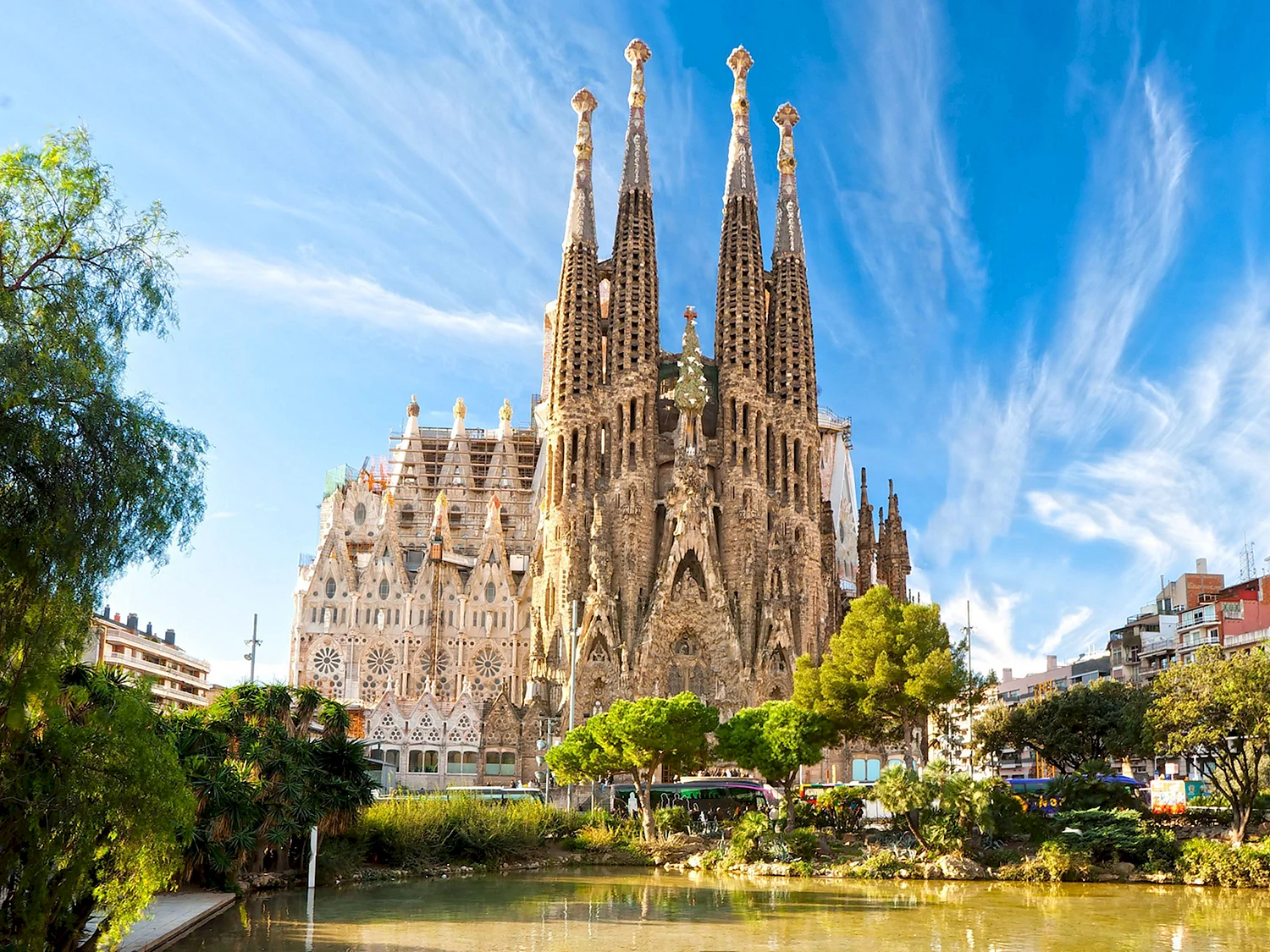 Храм Святого семейства Барселона Испания