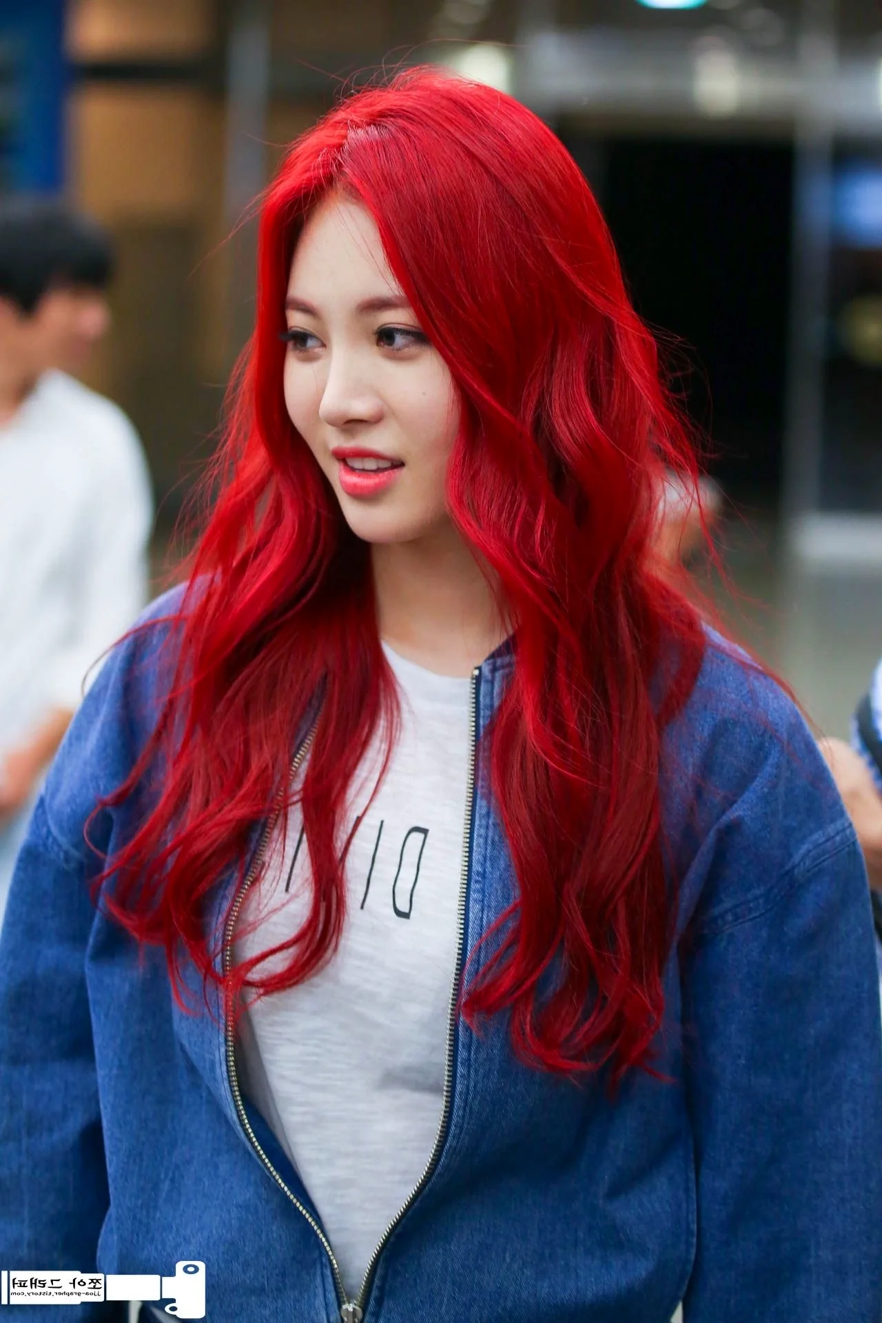 Kim Yura Red hair