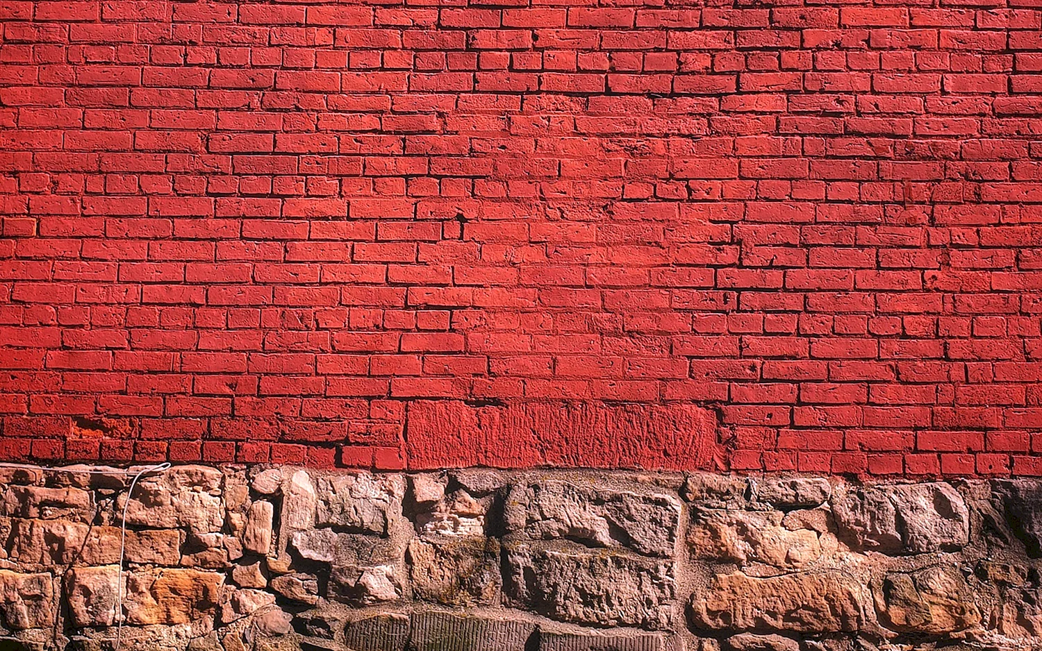 Кирпичная стена
