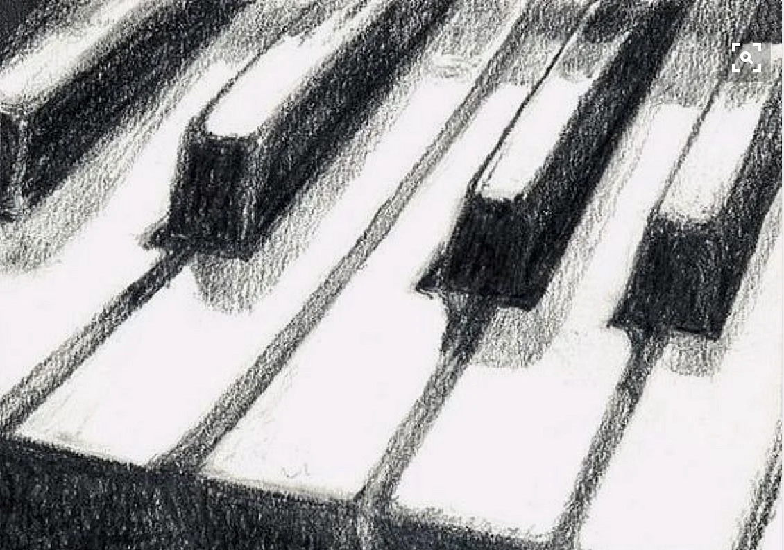 Клавиши пианино карандашом