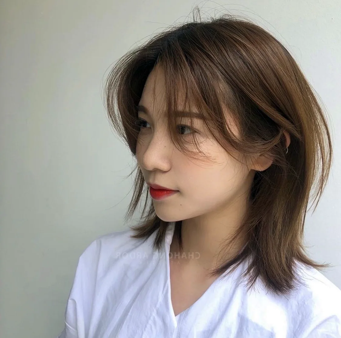 Корейская челка на средние волосы