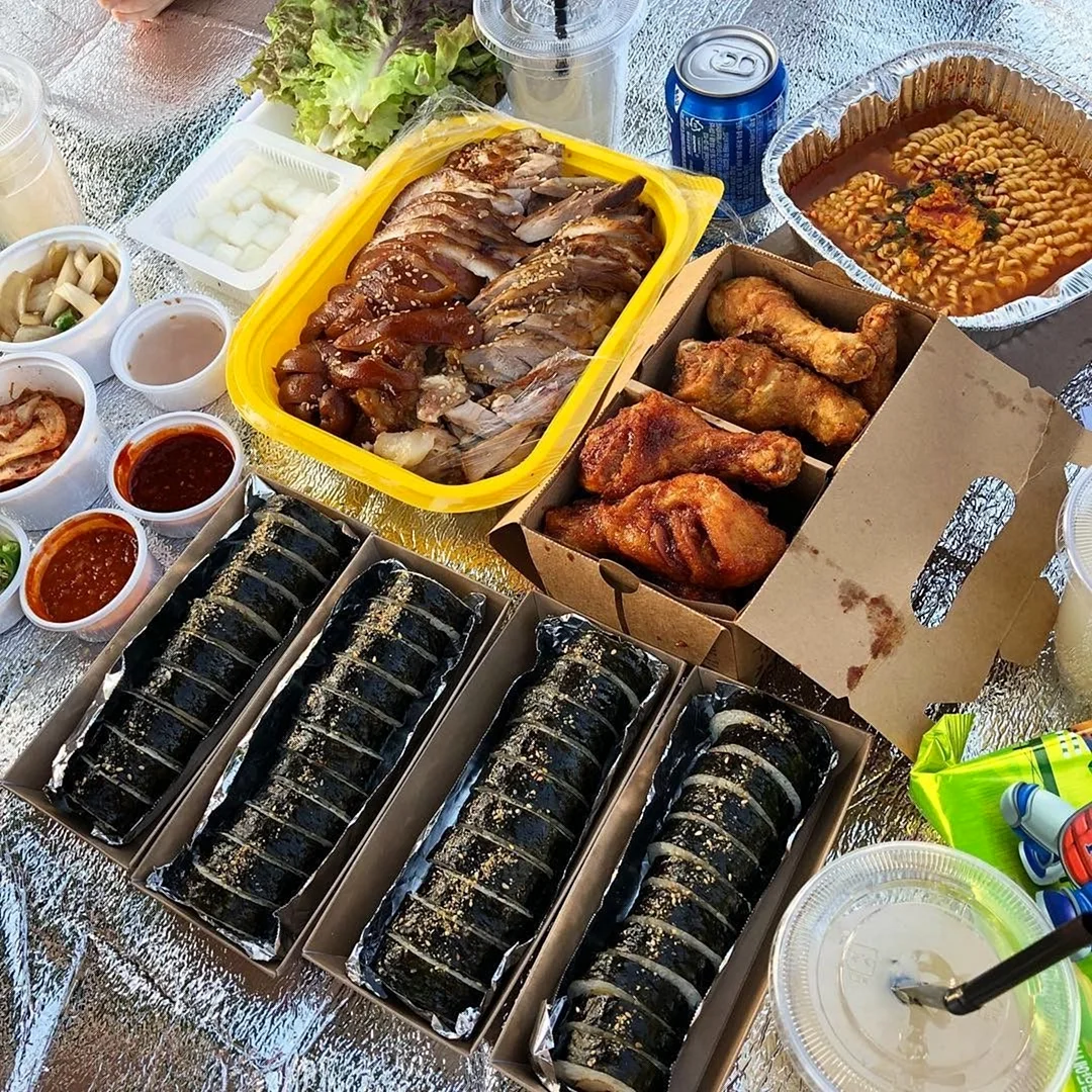 Корейская еда на пикник