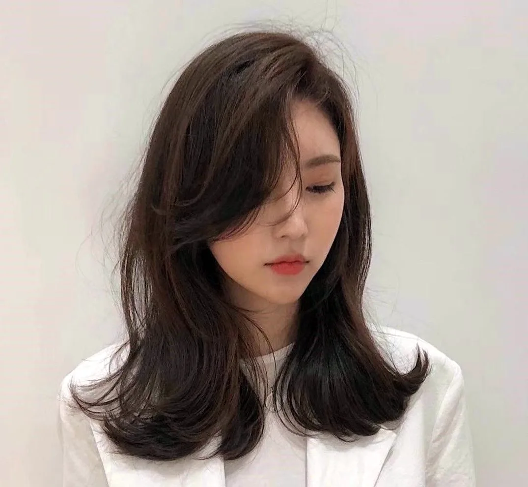 Корейская стрижка женская на длинные волосы